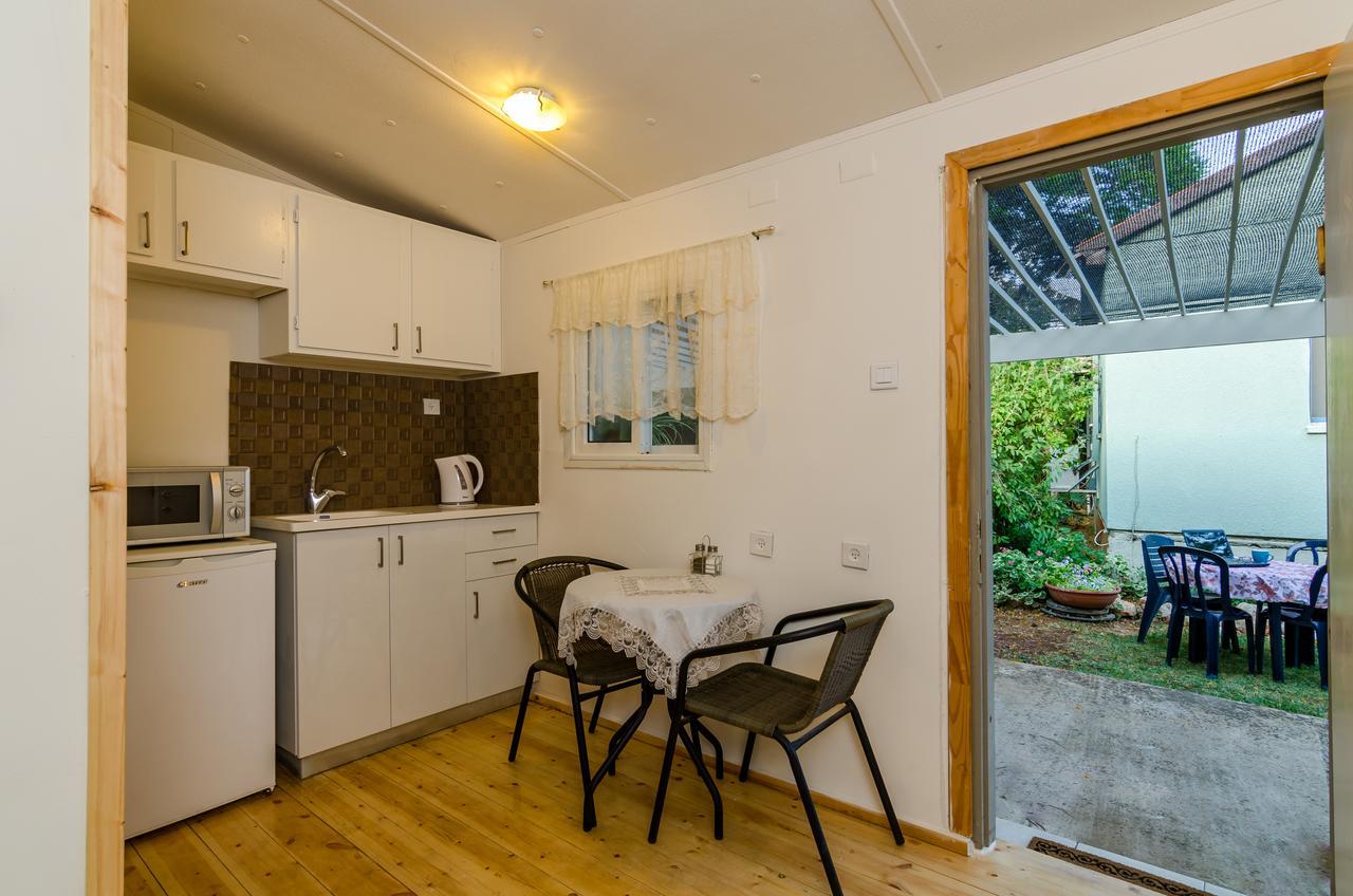 Orna'S Corner Bed & Breakfast Yuval Екстериор снимка